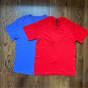 Set of 2 Men’s Lululemon Metal Vent Tech T-Shirts - Red and Purple